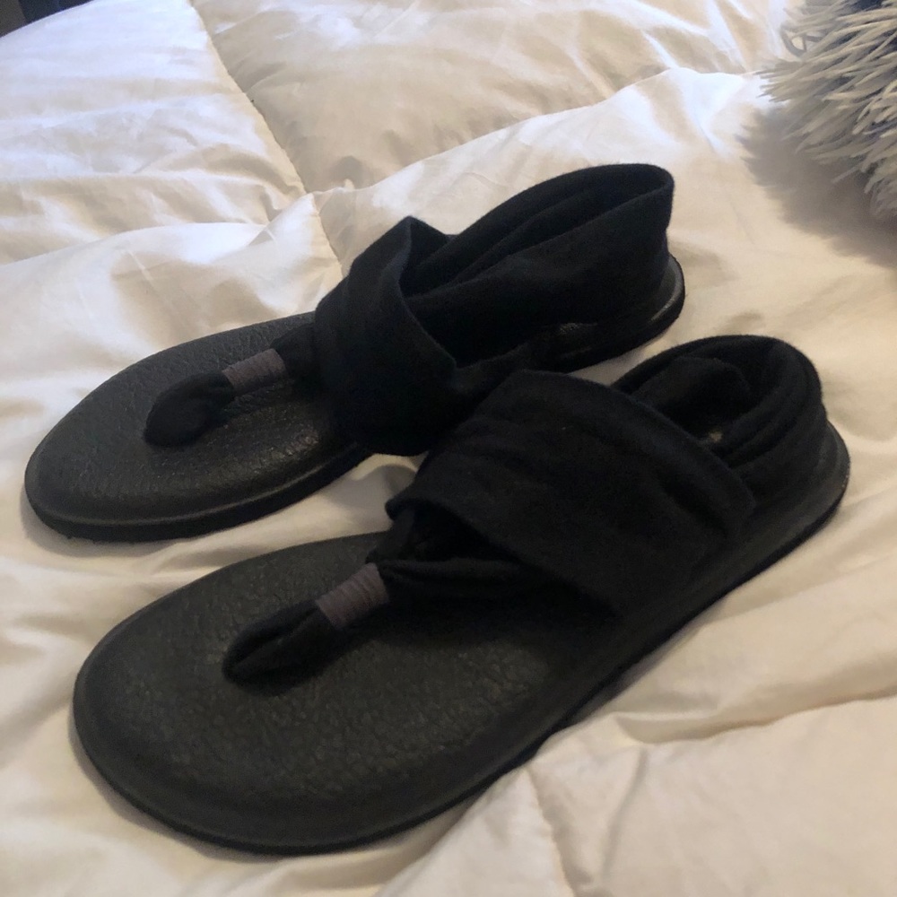 Sanuk- yoga sling 2